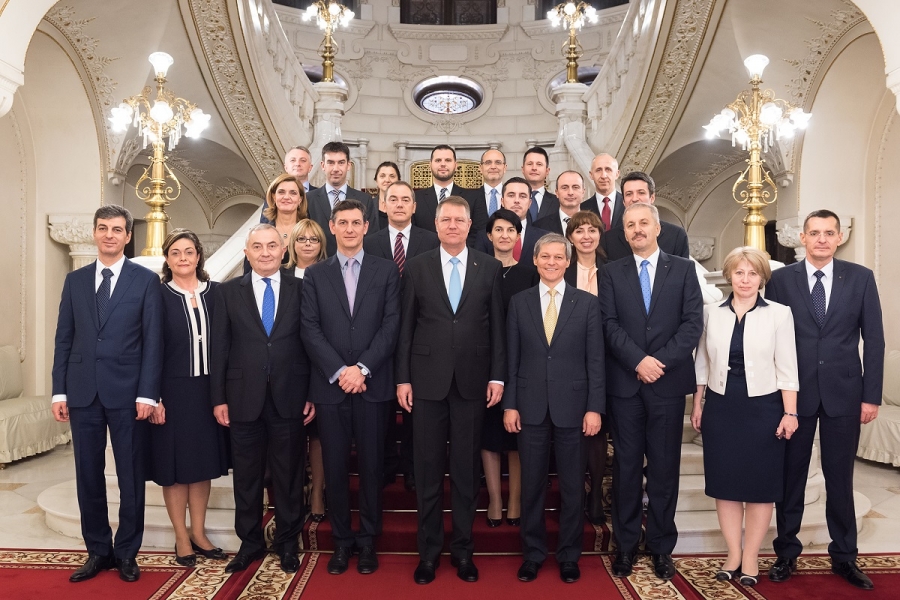 Președintele și Guvernul Cioloș, la Cotroceni