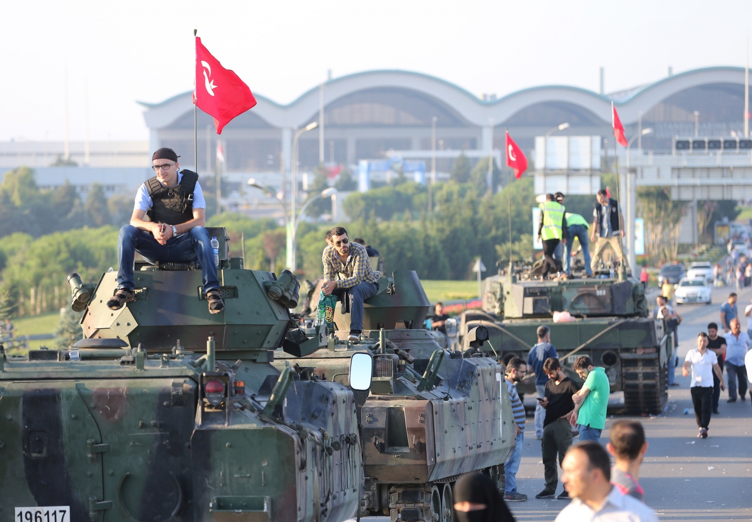 Turcia. Populația reacționează la lovitura de stat