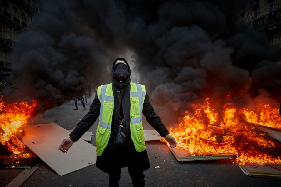 Protest al vestelor galbene la Paris