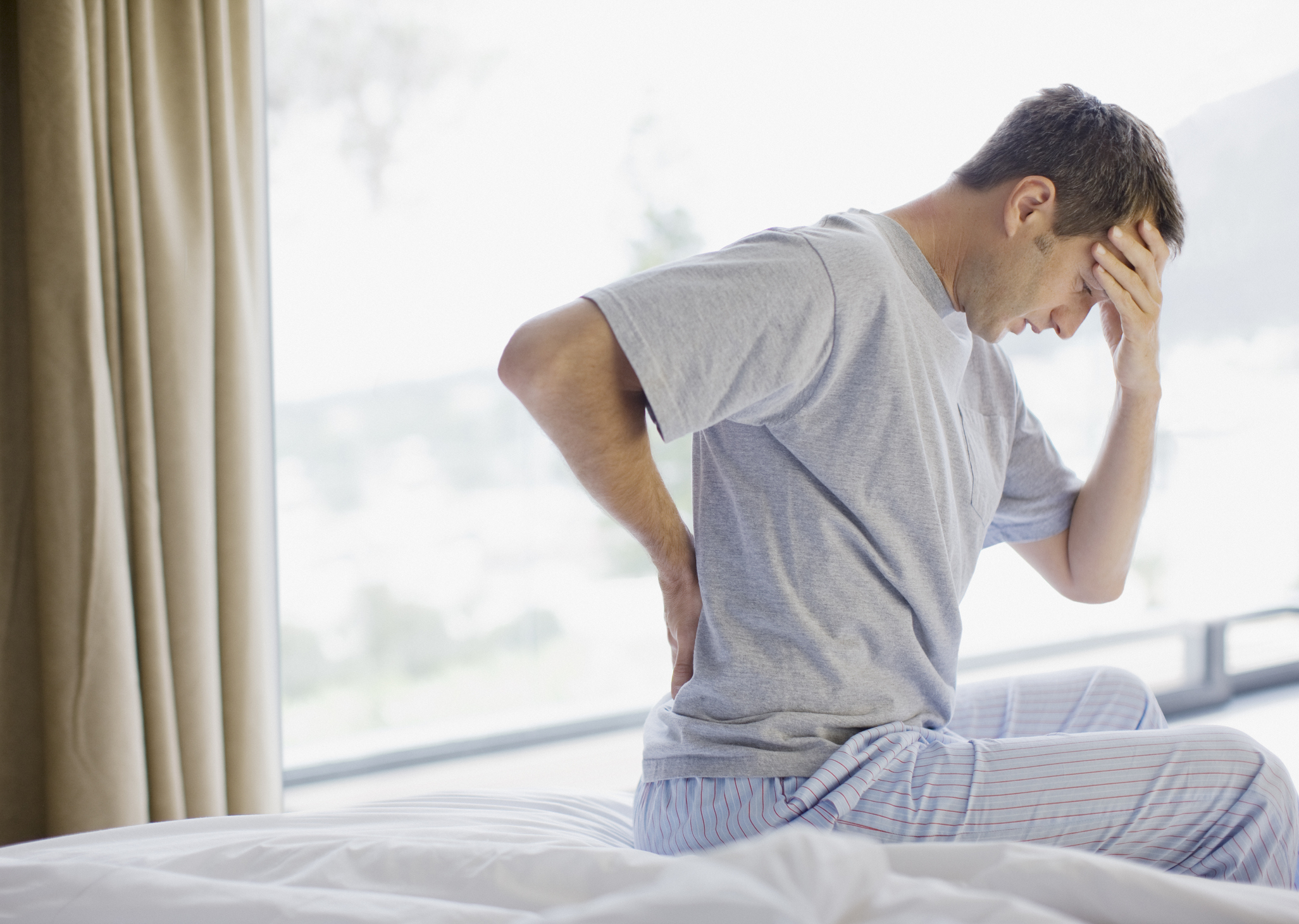 dureri severe de spate dimineața flexarea șoldului doare