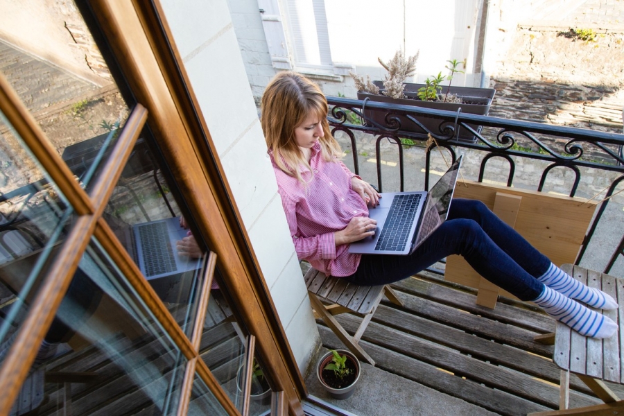 working home - (Foto Thibaud Vaerman / AFP / Profimedia)