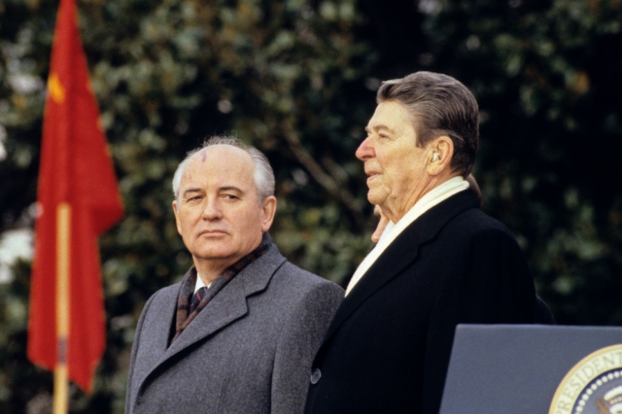 Reagan și Gorbaciov