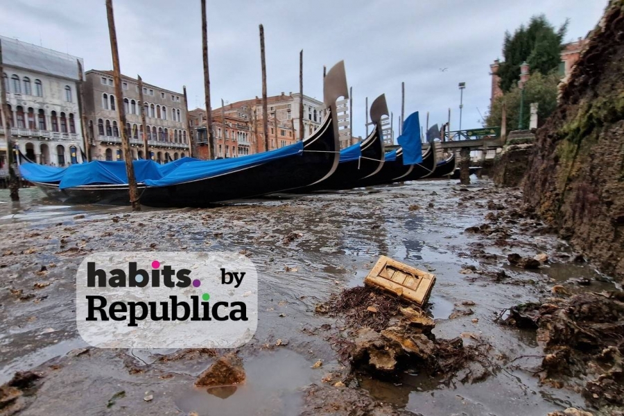 Veneția - canal secat/ habits