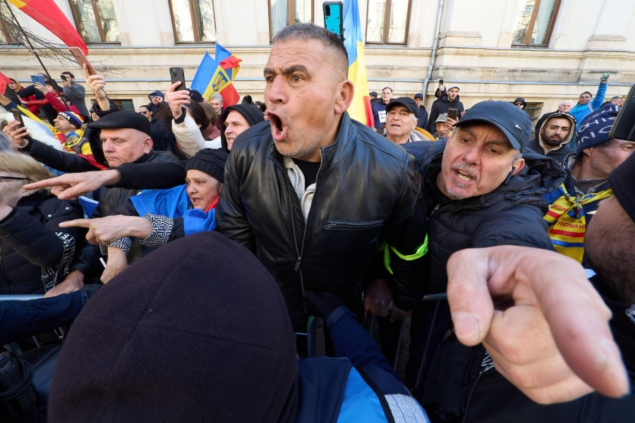 protest călin georgescu.