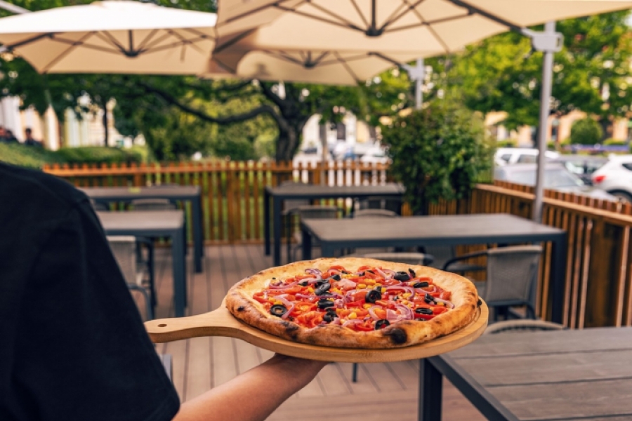 pizza la terasă
