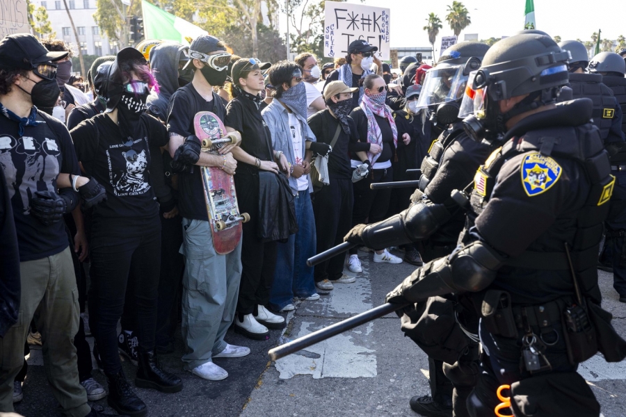 Protest LA SUA