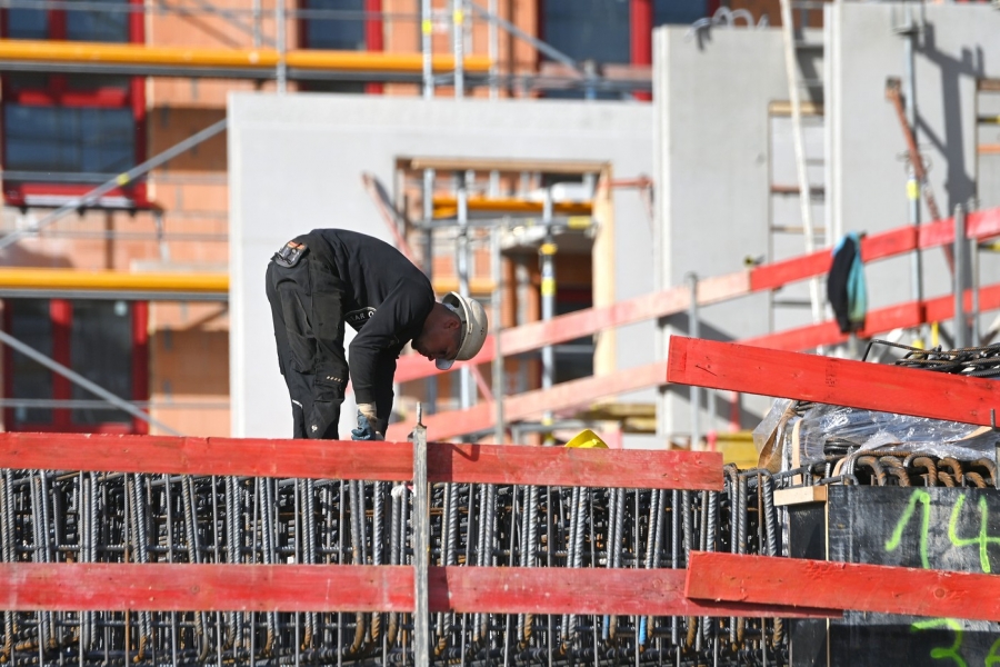 bloc in constructie