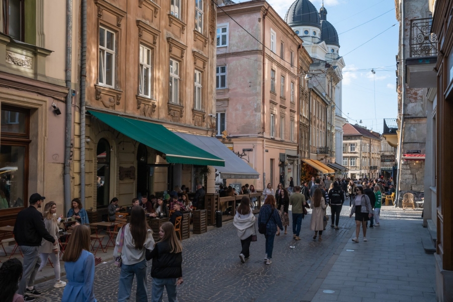 Daily Life In Bucharest