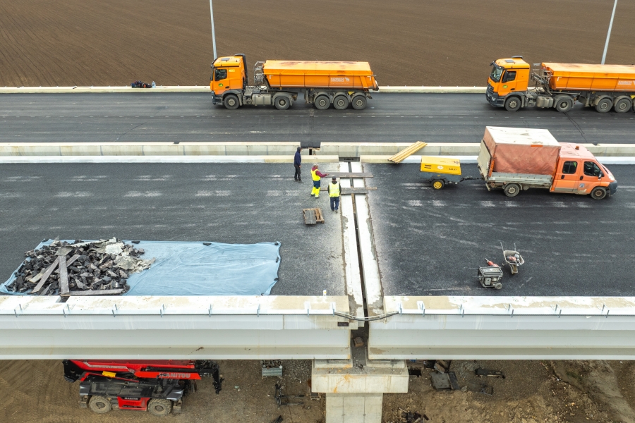 autostrada in lucru - Inquam Photos / Casian Mitu