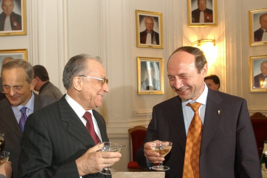 Iliescu Băsescu / sursa foto: Profimedia
