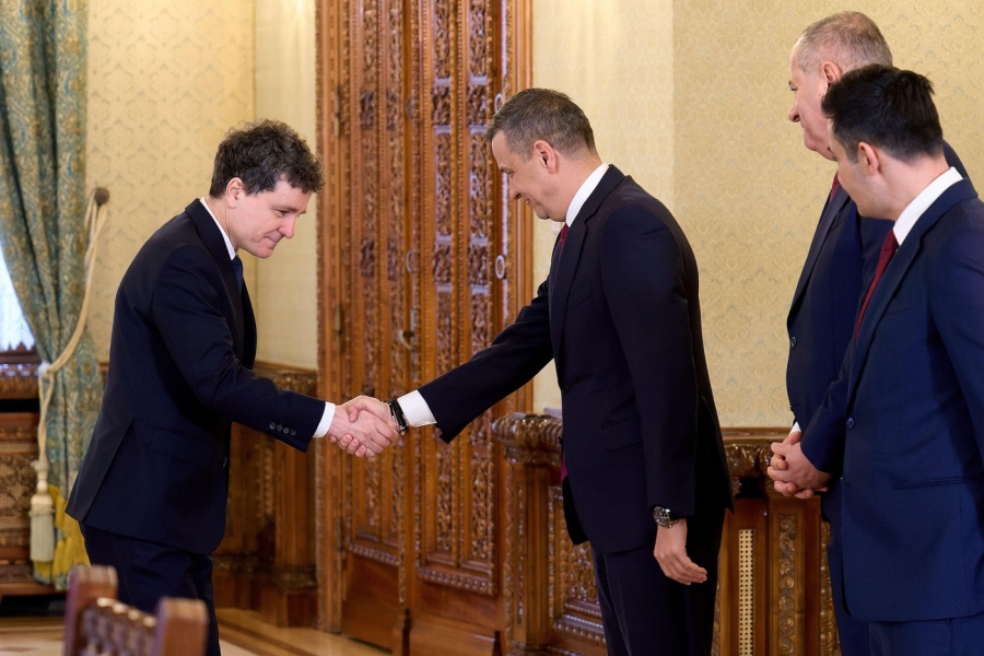 Nicusor Dan surpriza / sursa foto: Profimedia