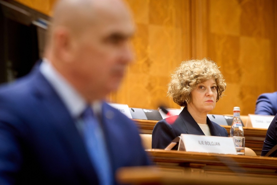 Oana Gheorghiu, Dragoș Pîslaru, Ilie Bolojan / sursa foto: Profimedia