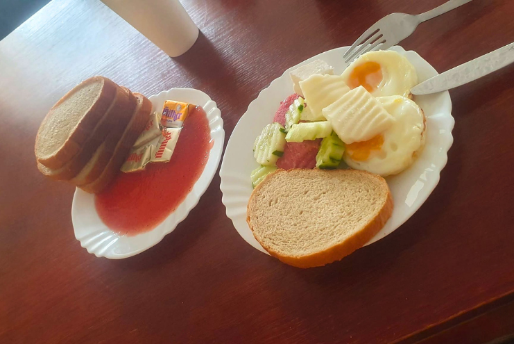 Bulgaria, all inclusive! „Chiar dacă suntem români, nu înseamnă că suntem porci”