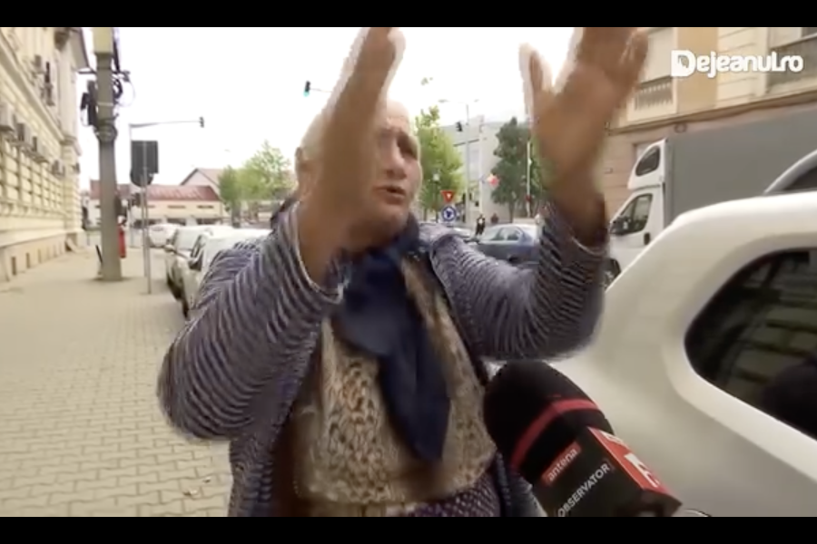 Mama unuia dintre atacatorii ambulantei