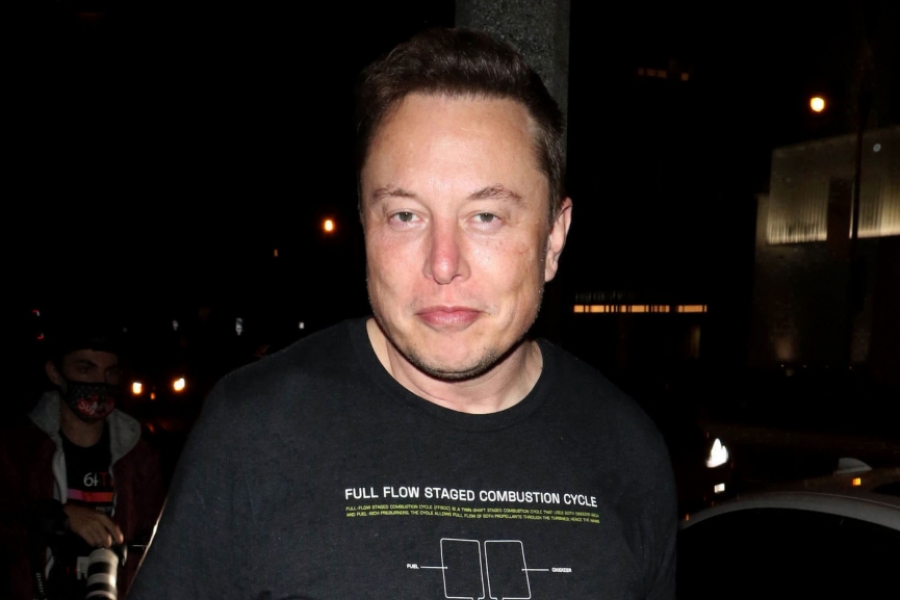 Elon Musk 55 ani