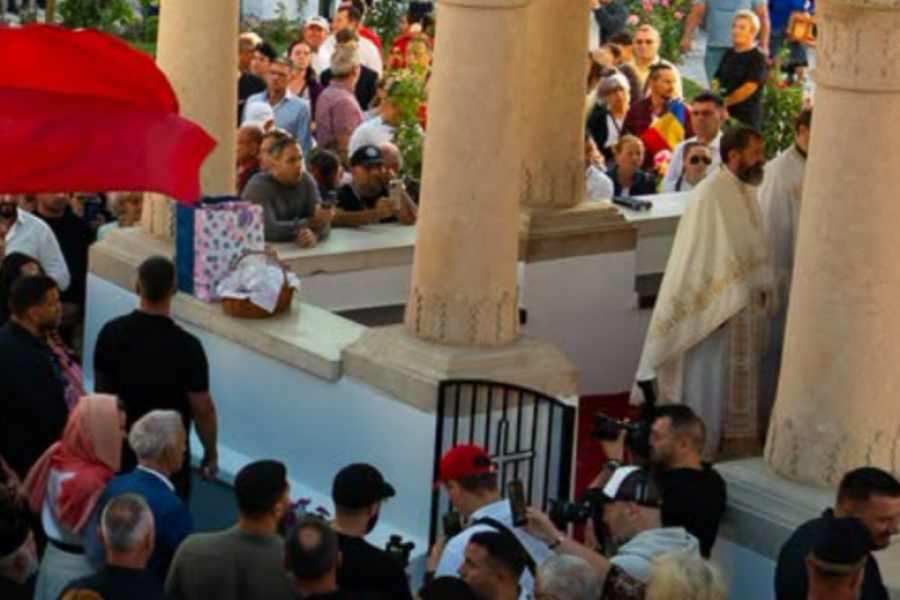 Acuzat și judecat pentru tentativă de lovitură de stat și propagandă legionară, primit în campanie electorală în mănăstiri. Cum ajunge Biserica să „slujească la doi domni”