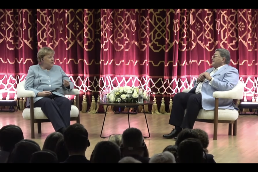Angela Merkel la București, despre arta compromisului în politică. Dar ce ar însemna astăzi un „compromis” între partidele de la noi?